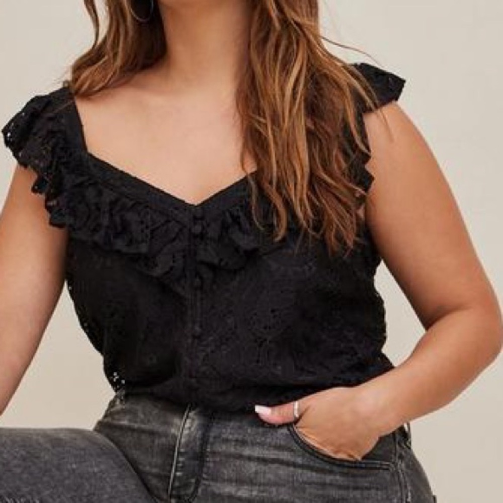 Torrid Lace Ruffle Short Sleeve Crop Top NWT